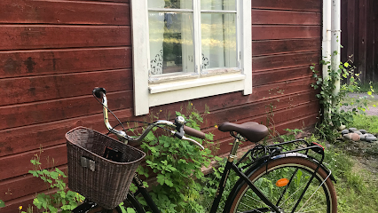 Psykoterapeutti Salla Holmalahti / Terapiahuone Woima Fiskars – Fiskars