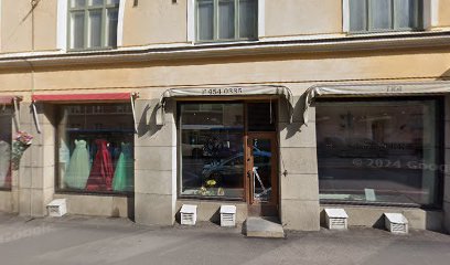 Elina Pajamies kaupungissa Helsinki
